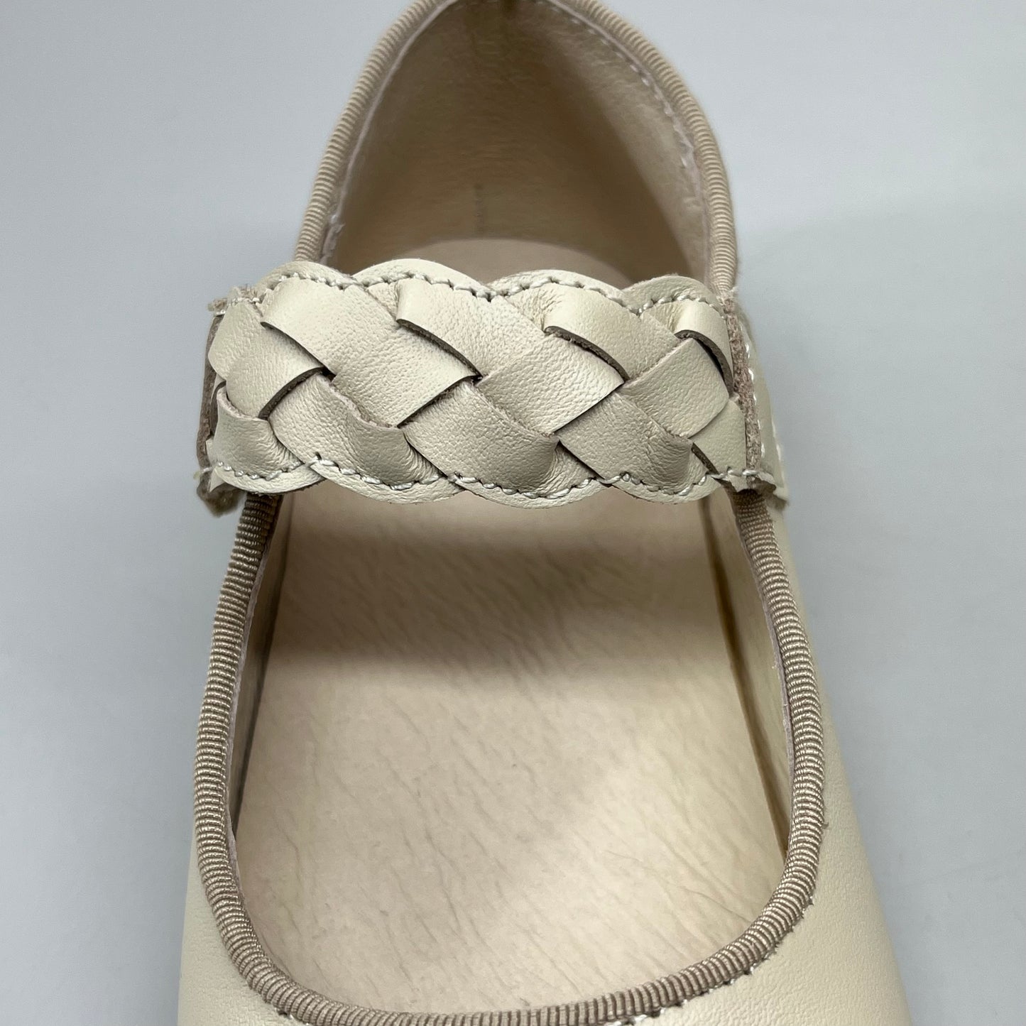 OLD SOLES Lady Plat Braided Strap Leather Shoe Kid’s Sz 33 US 1.5 Cream #817