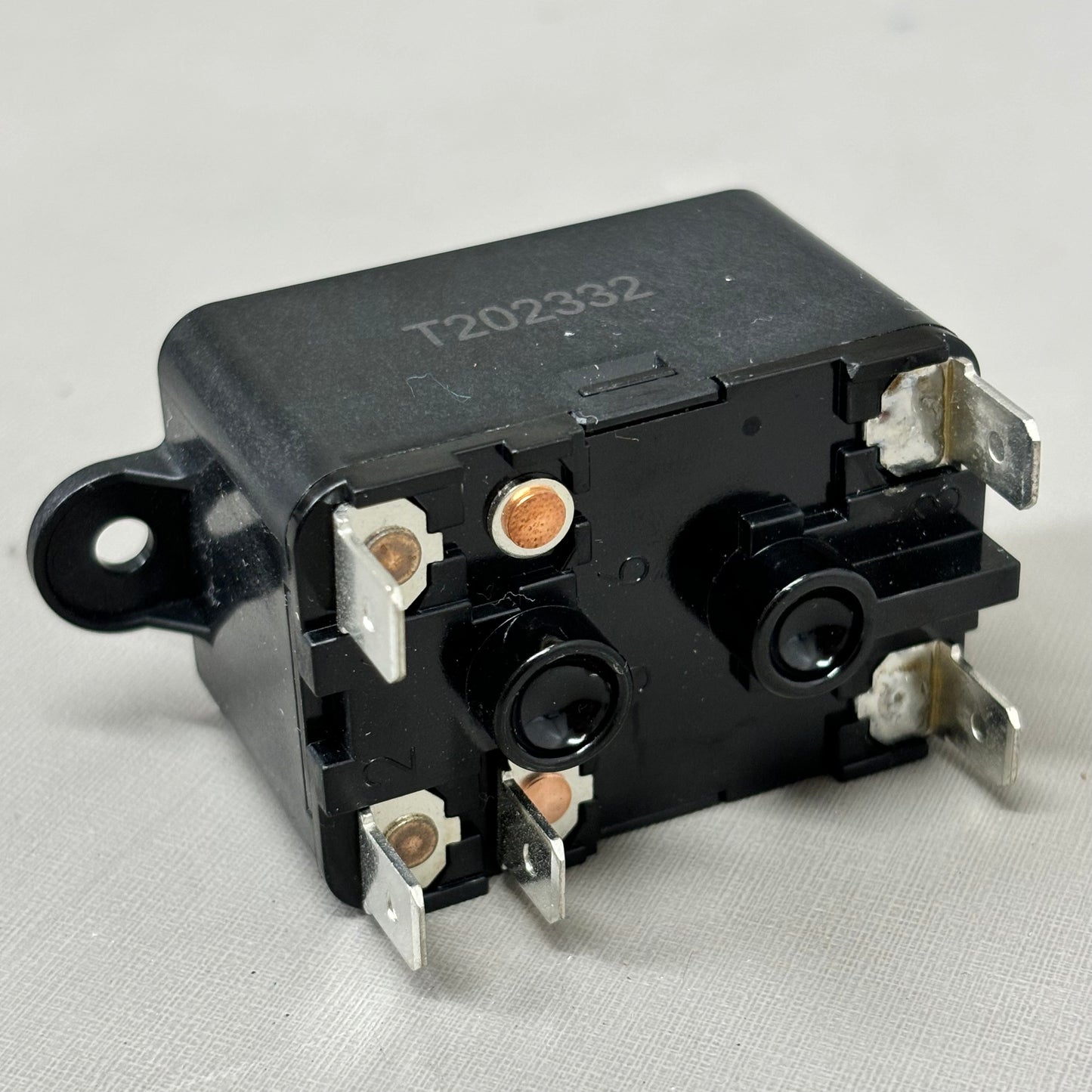 MARS Switching Relay Coil Voltage 208/240 VAC 18 Rating Amps Quick Connect 90295