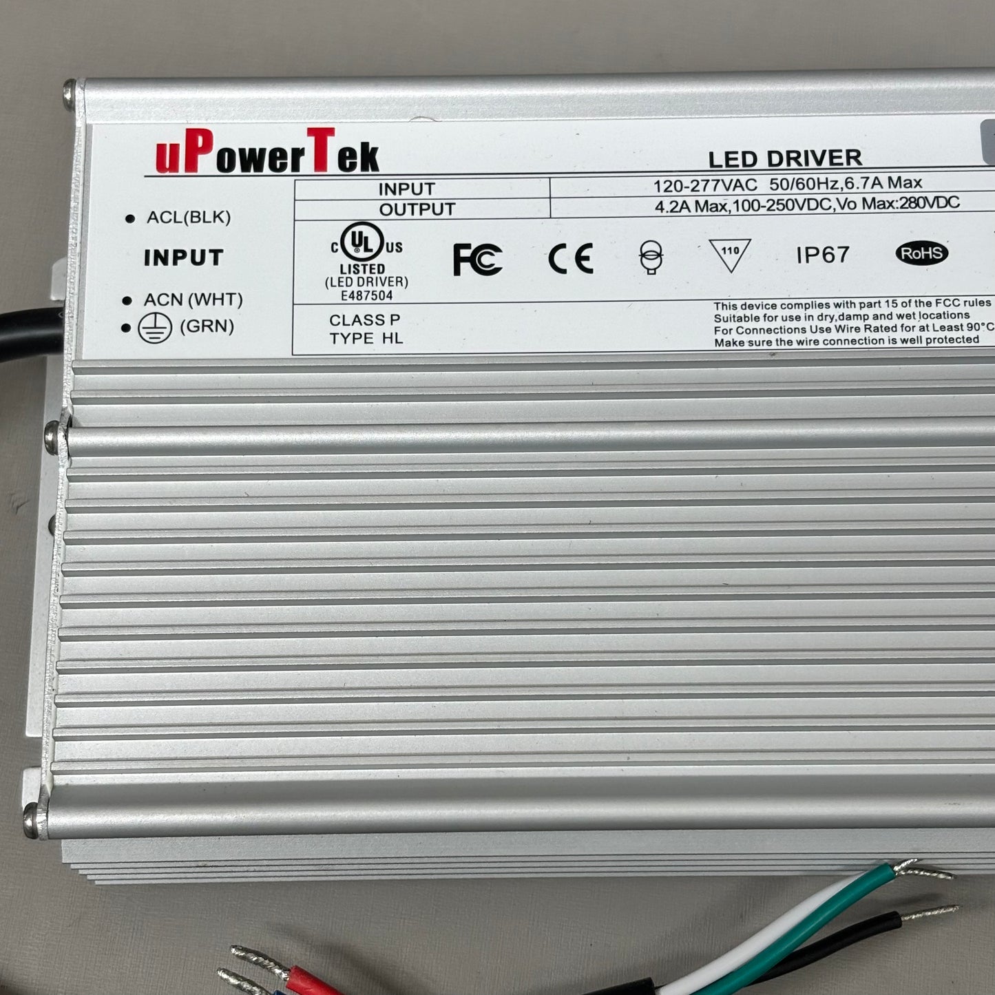 UPOWERTEK LED Driver 700W Cable Programable 108-305Vac 1 Output BLD-700-C420-ENU