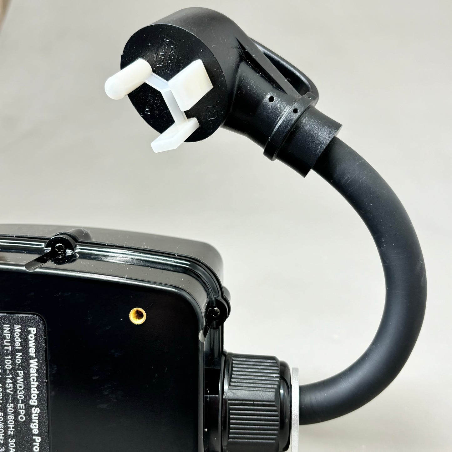 HUGHES AUTOFORMERS Power Watch Dog Smart RV Surge Protector 30 AMP 31" PED30EPO