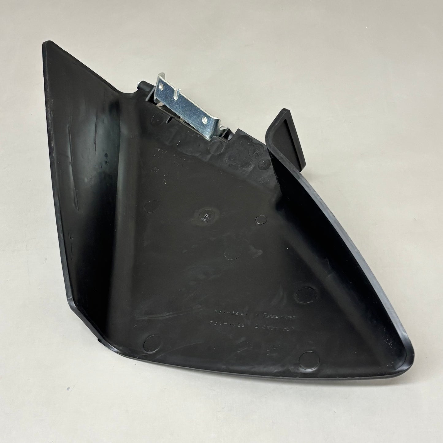 TROY BILT Discharge Chute Deflector Riding Mowers w/38" or 42" Deck 631-05229