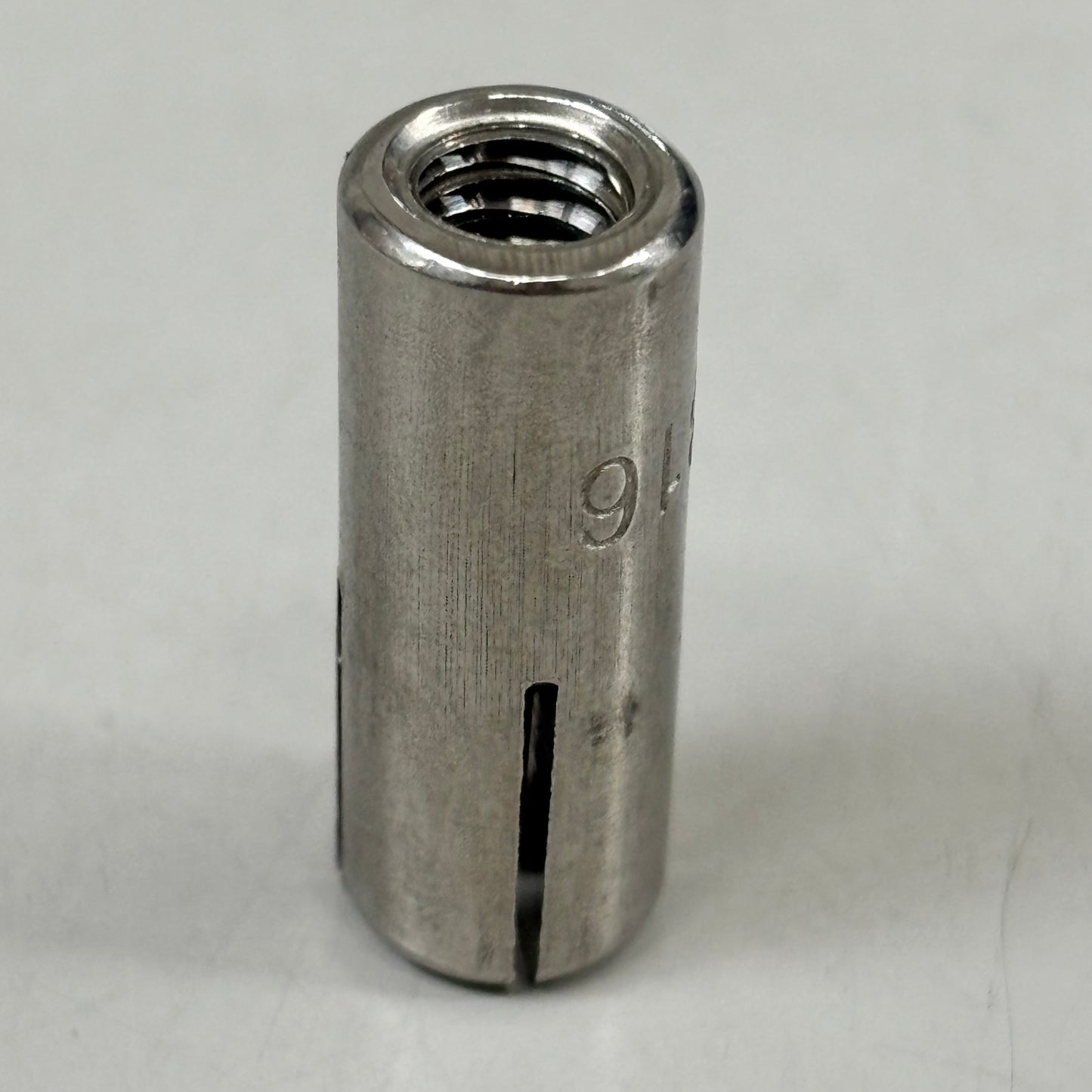 DEWALT (100 PACK) Steel Dropin Type 316 Stainless Steel 1/4" 06224-PWR