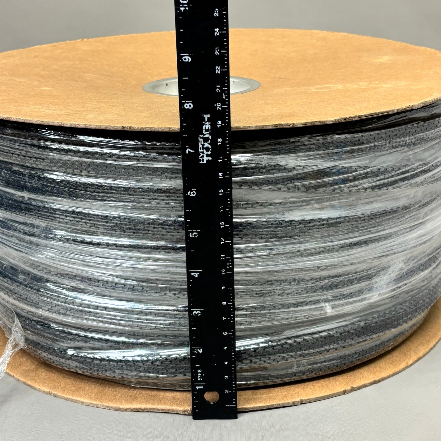GORILLA SLEEVE Flat Filament Expandable Braided Sleeving  3/4" 500' T1793941