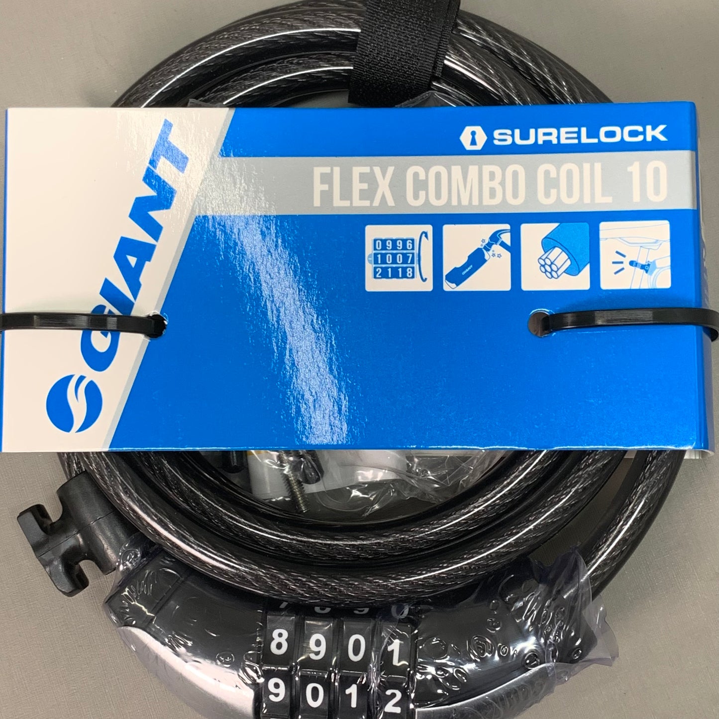 GIANT Surelock Flex Combo Coil Cable Lock 10mm x 180cm Black/Silver 59447 AS-IS