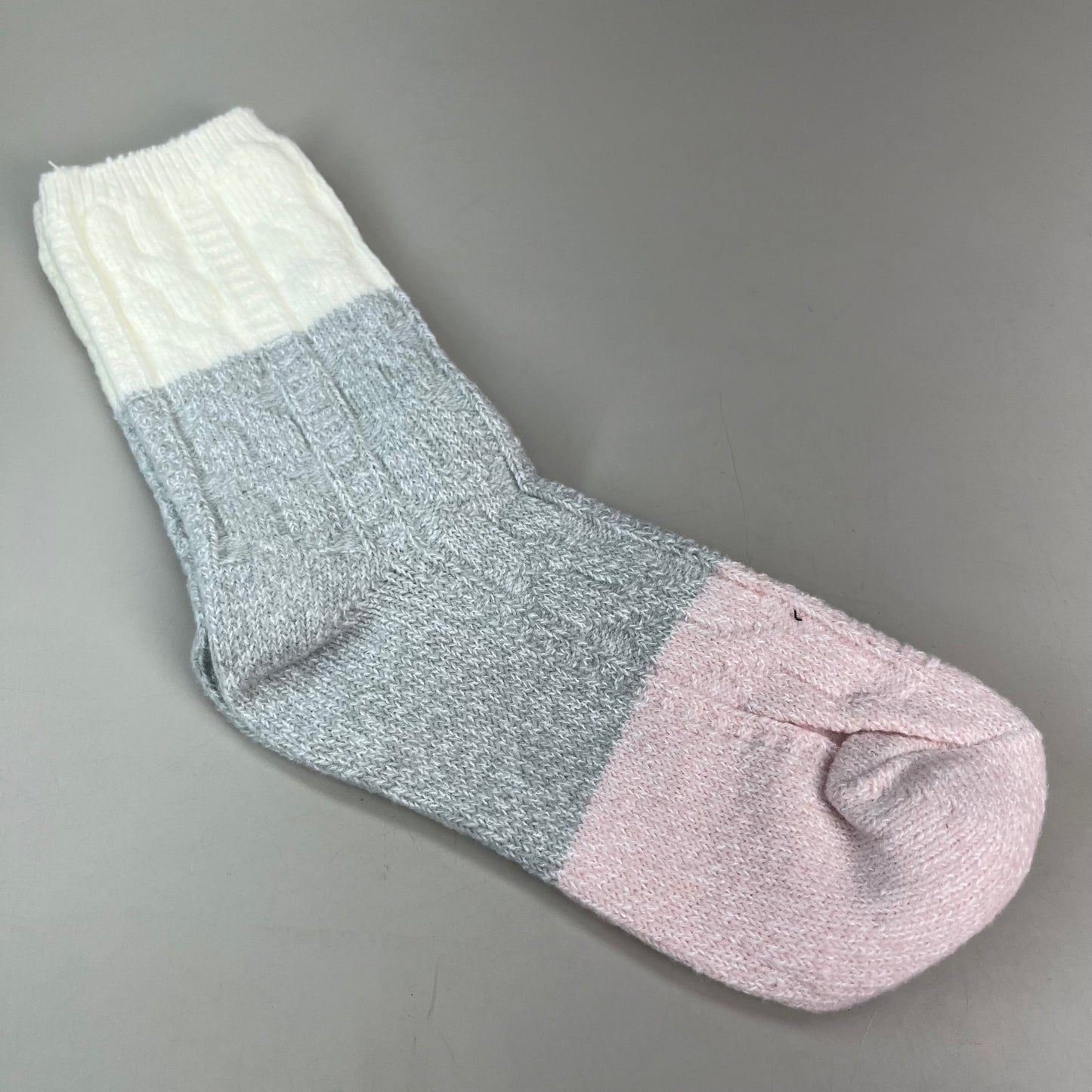 CUDDLE DUDS Soft Boot Crew Socks Plushfill 4 Pair Sz 4-10 Pink Ivory (New)