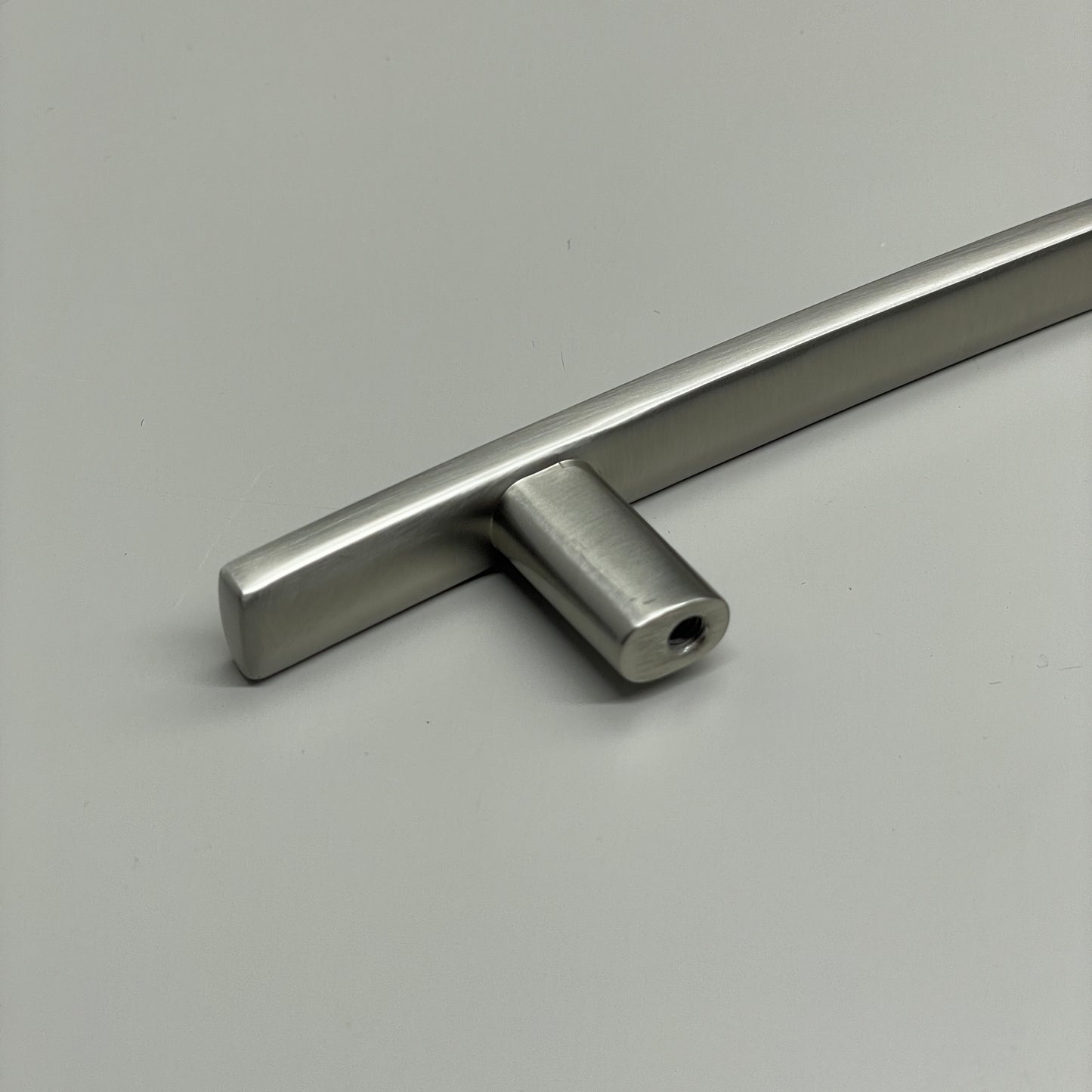 BERENSON (10 PK) Transitional Advantage One 128mm Brushed Nickel Pull 9176-1BPN-P