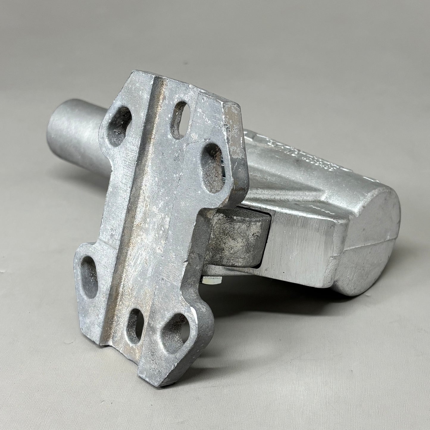 KNUCKLE HEAD II Bull Float Bracket Aluminum Geared Tilt 6 Hole Made in USA CC296