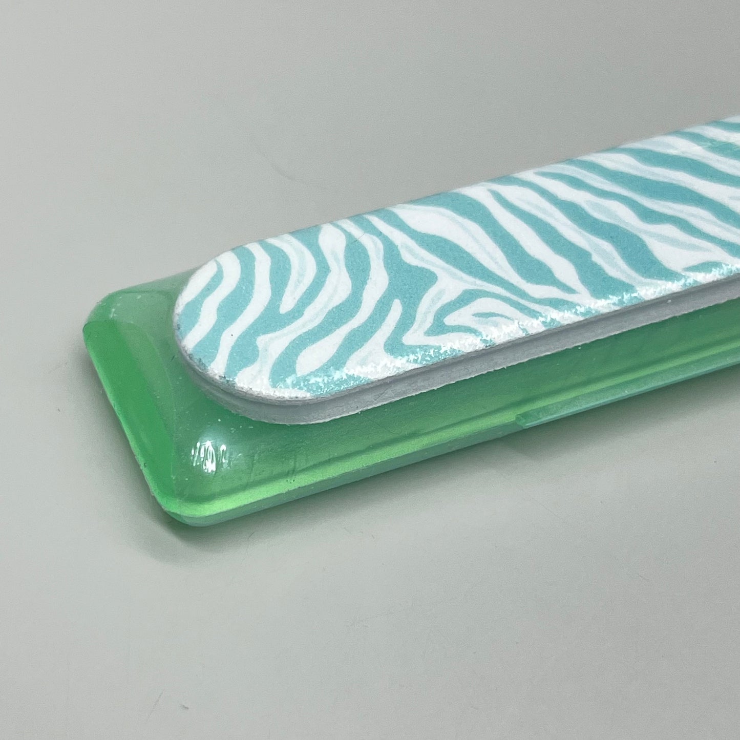 WALGREENS (6 PACK!) Nail File With Case 7 1/2" Green Zebra WIC 924935