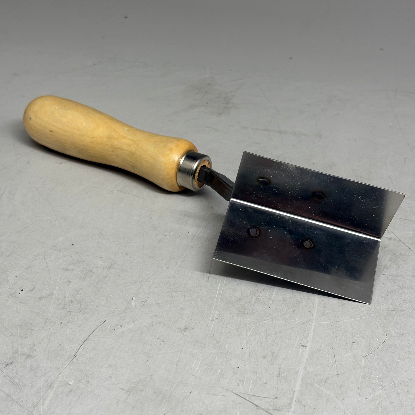 KRAFT TOOL CO EIFS Outside Corner Tool with Wood Handle 3" x 1-1/2" PL506