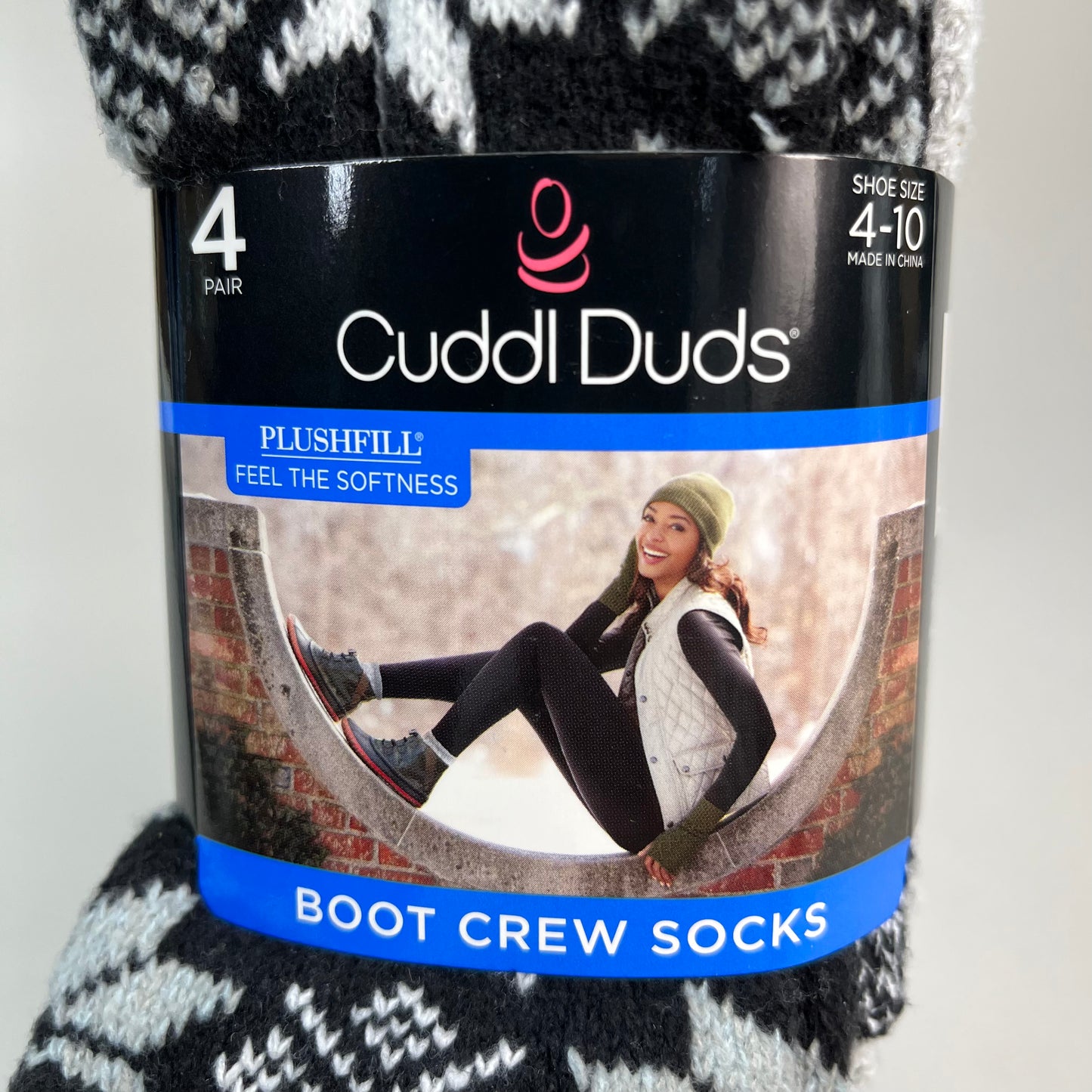 CUDDLE DUDS Soft Boot Crew Socks Plushfill 4 Pair Sz 4-10 Black Check (New)