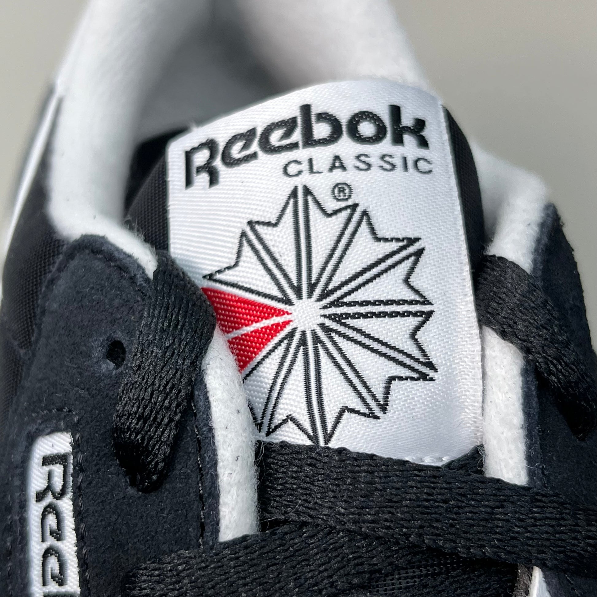 Reebok top classic 33