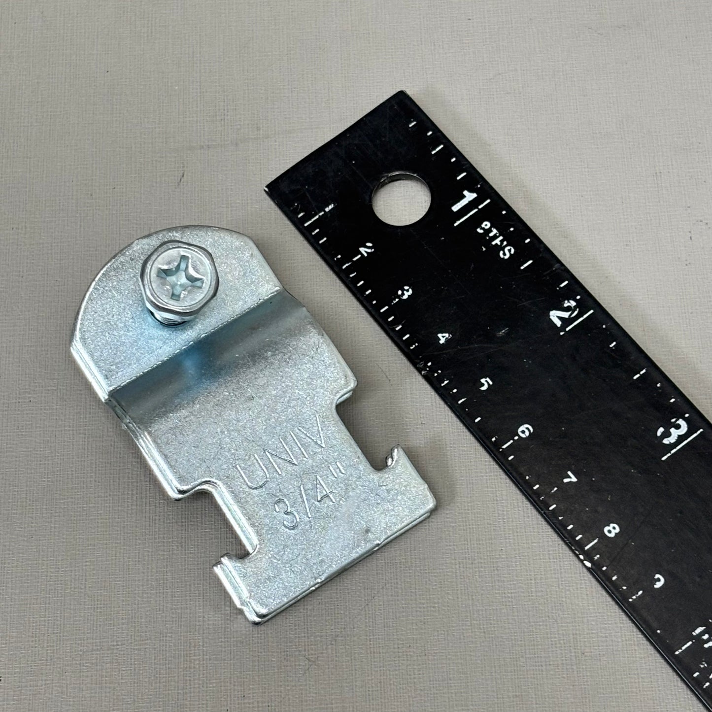 CENTAUR (100 PACK)Universal Durable Pipe Clamp WI UPC3/4 3/4" Chrome UNIV-A-PLTD