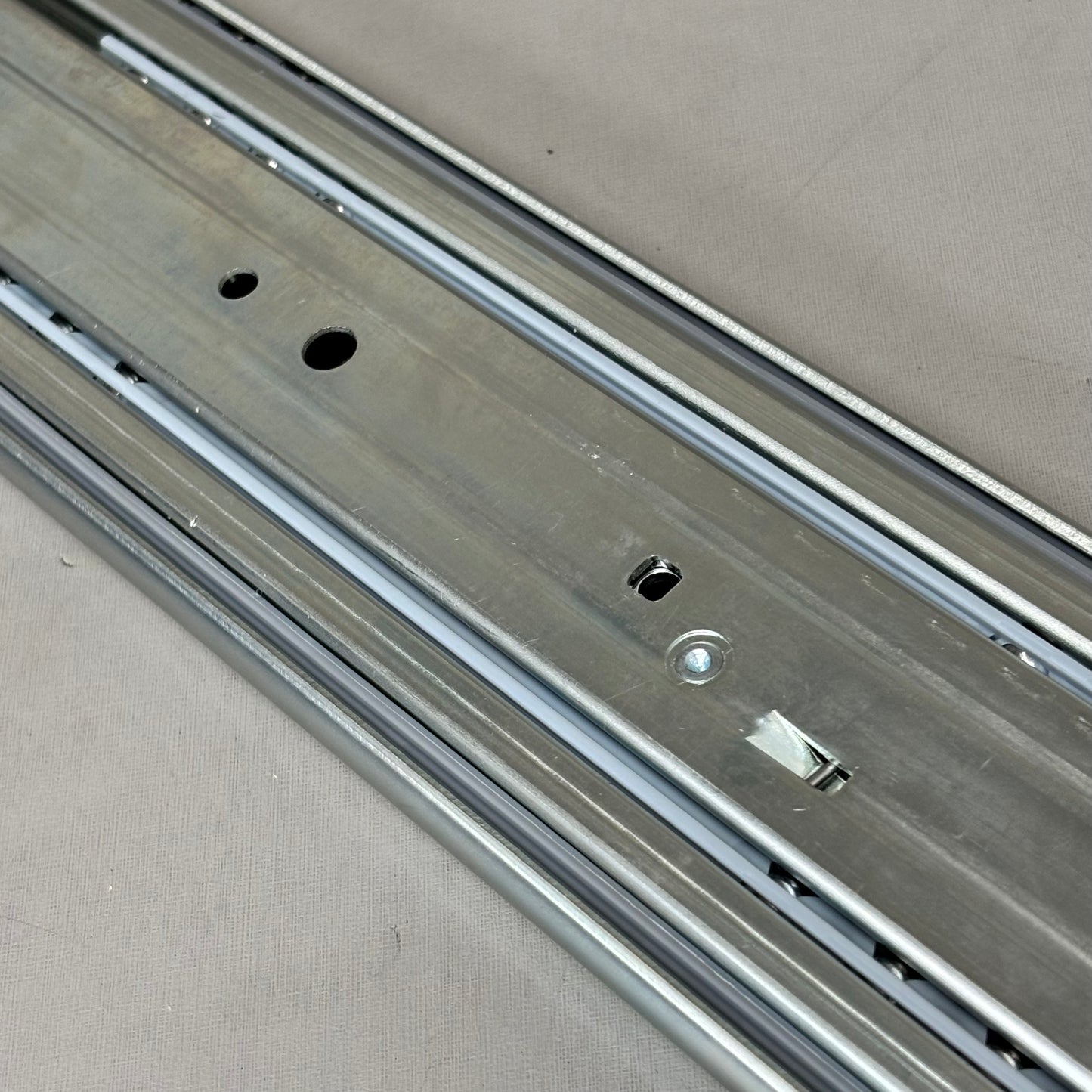 AUSTIN HARDWARE & SUPPLY Left Hand Drawer Slides ADS Series ADS 7650-22 LH