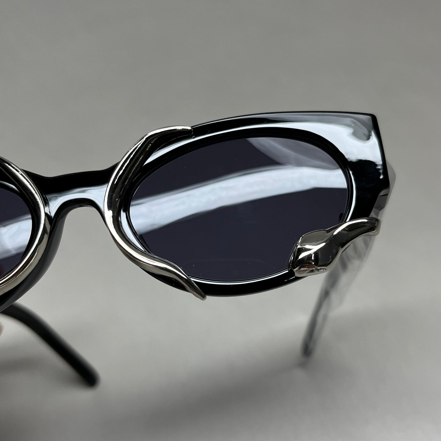 APPASSAL Vintage Metal Snake Sunglasses Black Frame/Grey Lens AP3621 (New)