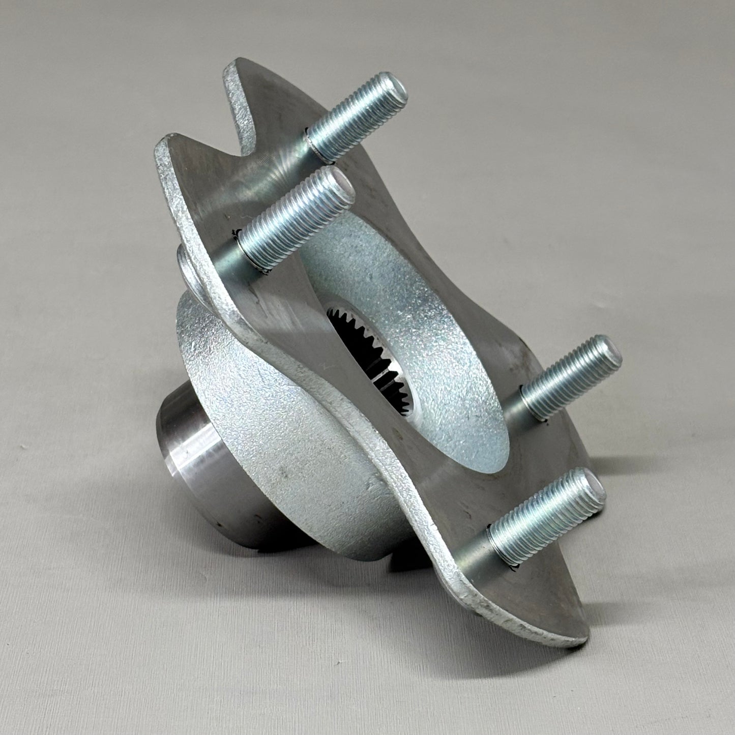 HONDA Hub Rear Right FOURTRAX FOREMAN 4X4 RANCHER OEM 42610-HR3-A20