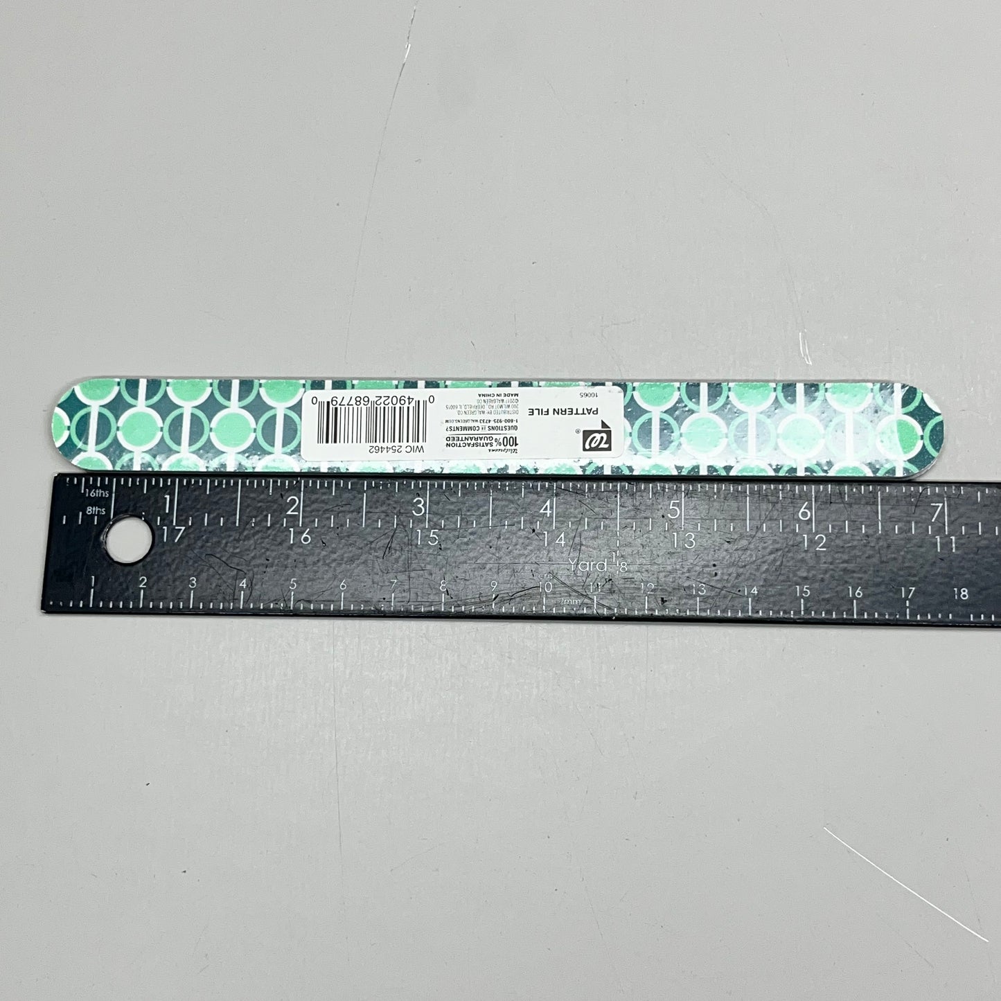 WALGREENS (4 PACK!) Pattern Nail File 7" Green Circles WIC 254462