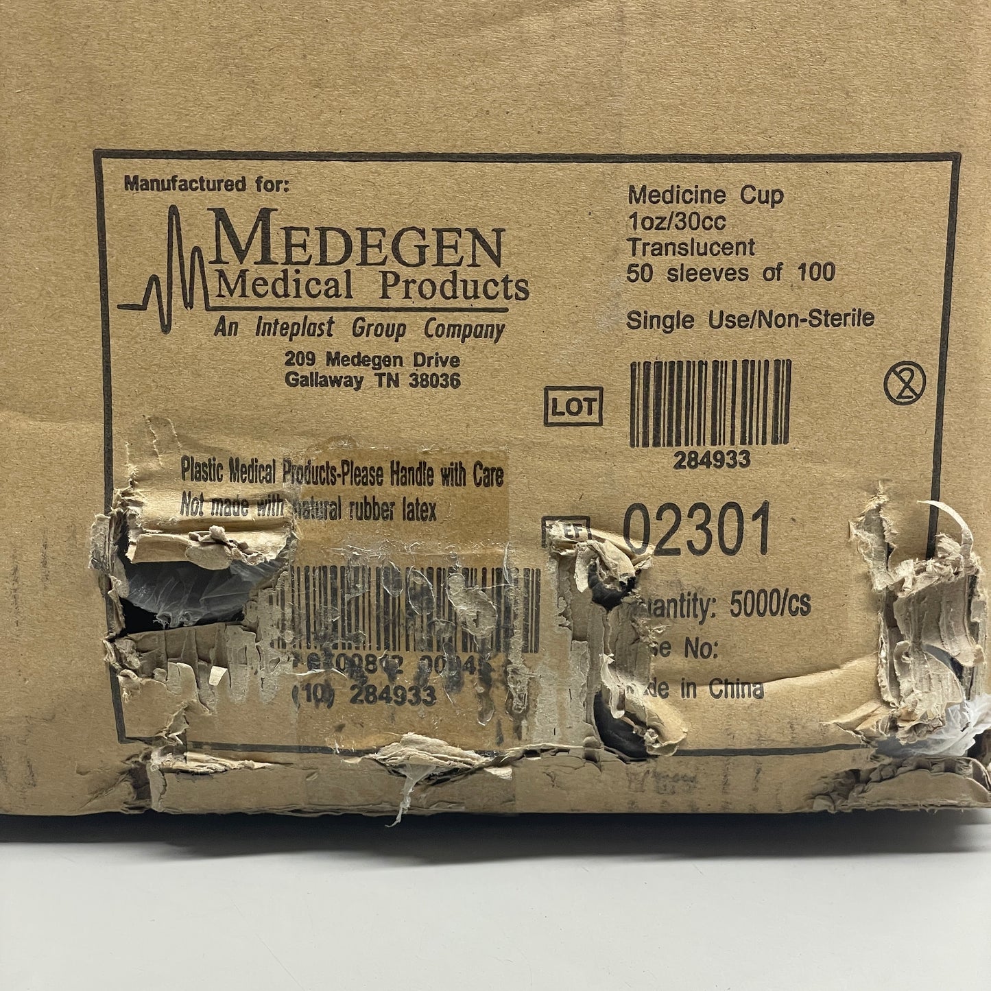 MEDEGEN MEDICAL PRODUCTS Economy Medicine Cups 1oz/30cc Translucent Plastic (50 Sleeves of 100) 02301 (Distressed Box)