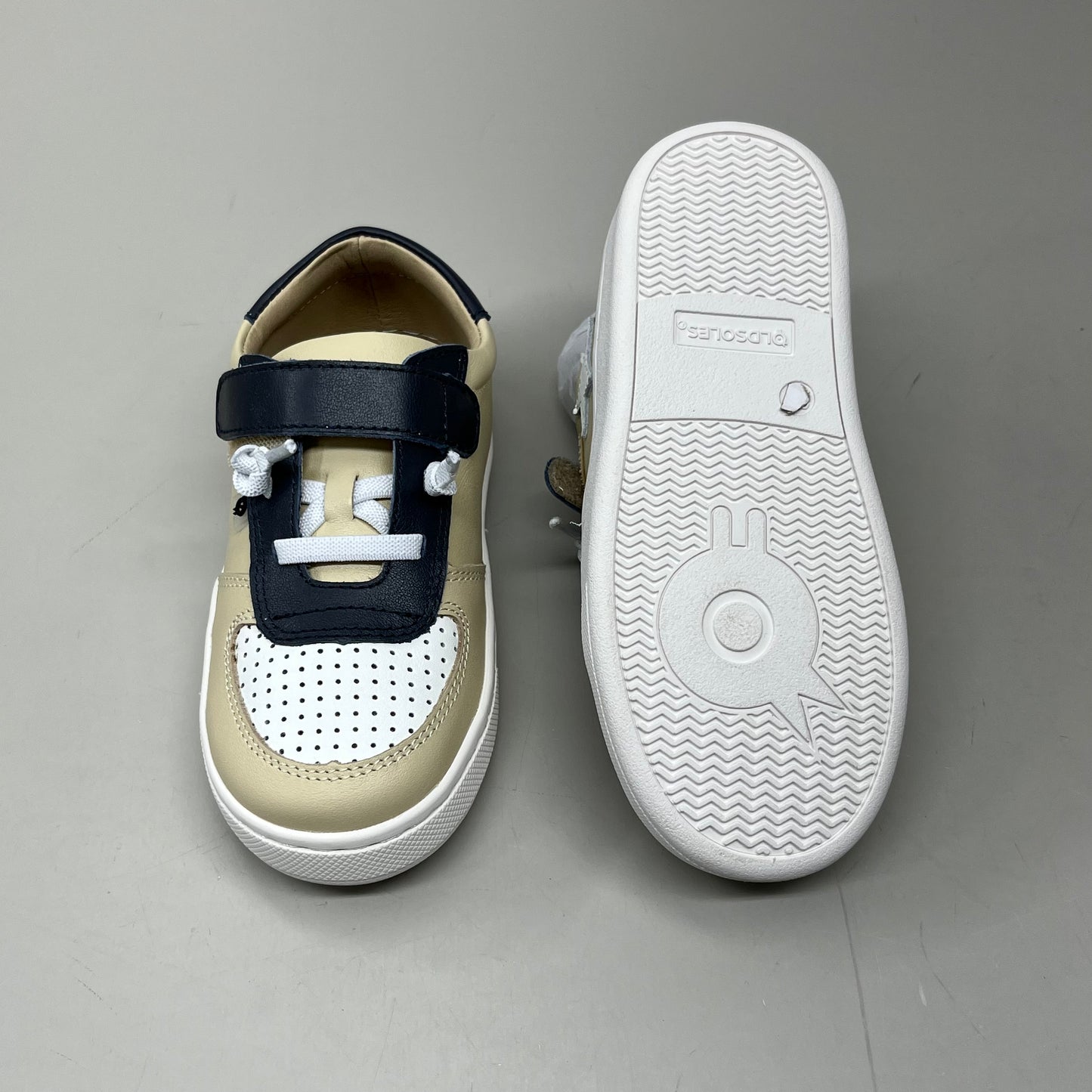 OLD SOLES Runsky Sneakers Leather Shoe Kid’s Sz 26 US 9.5 Cream/Navy/Snow #6135