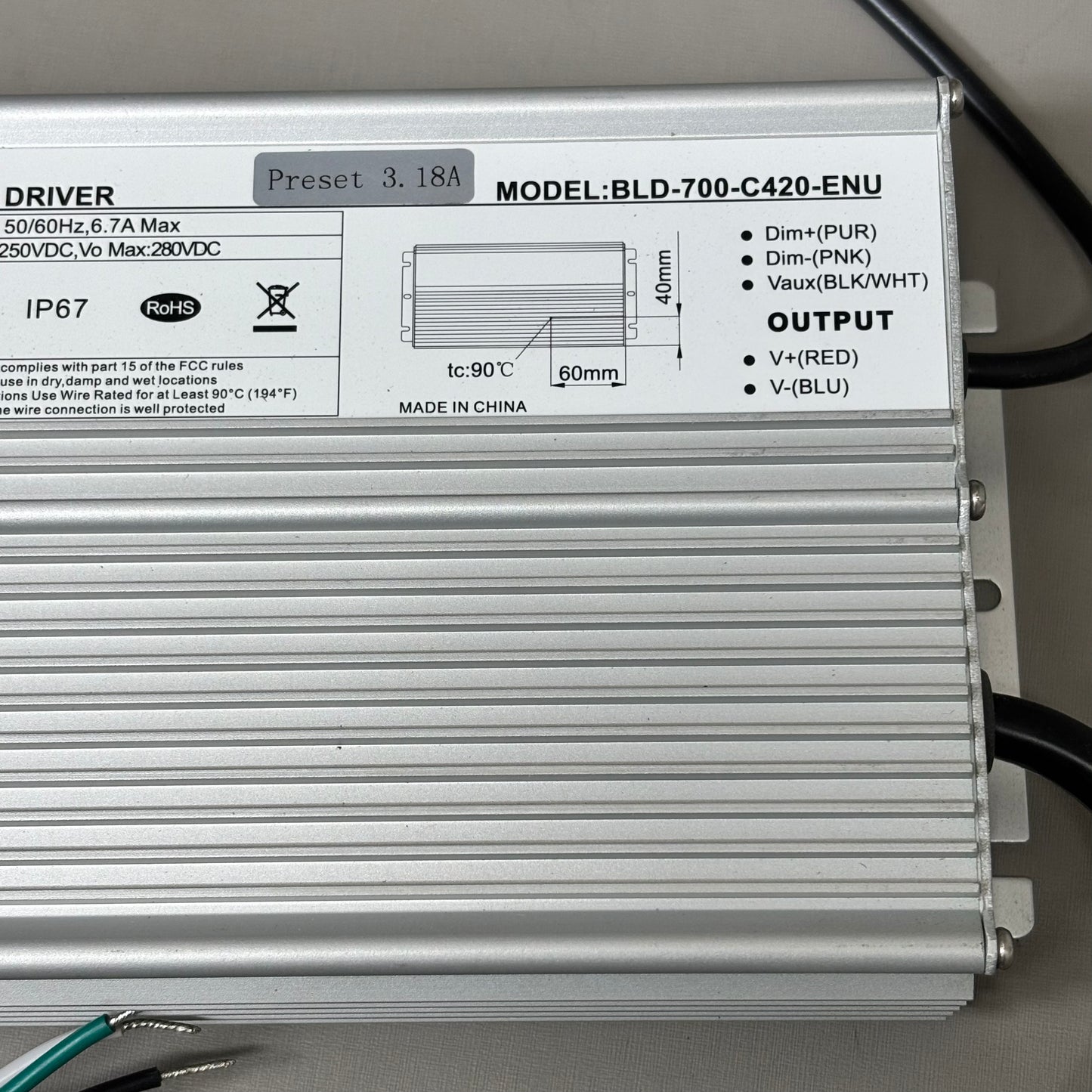 UPOWERTEK LED Driver 700W Cable Programable 108-305Vac 1 Output BLD-700-C420-ENU