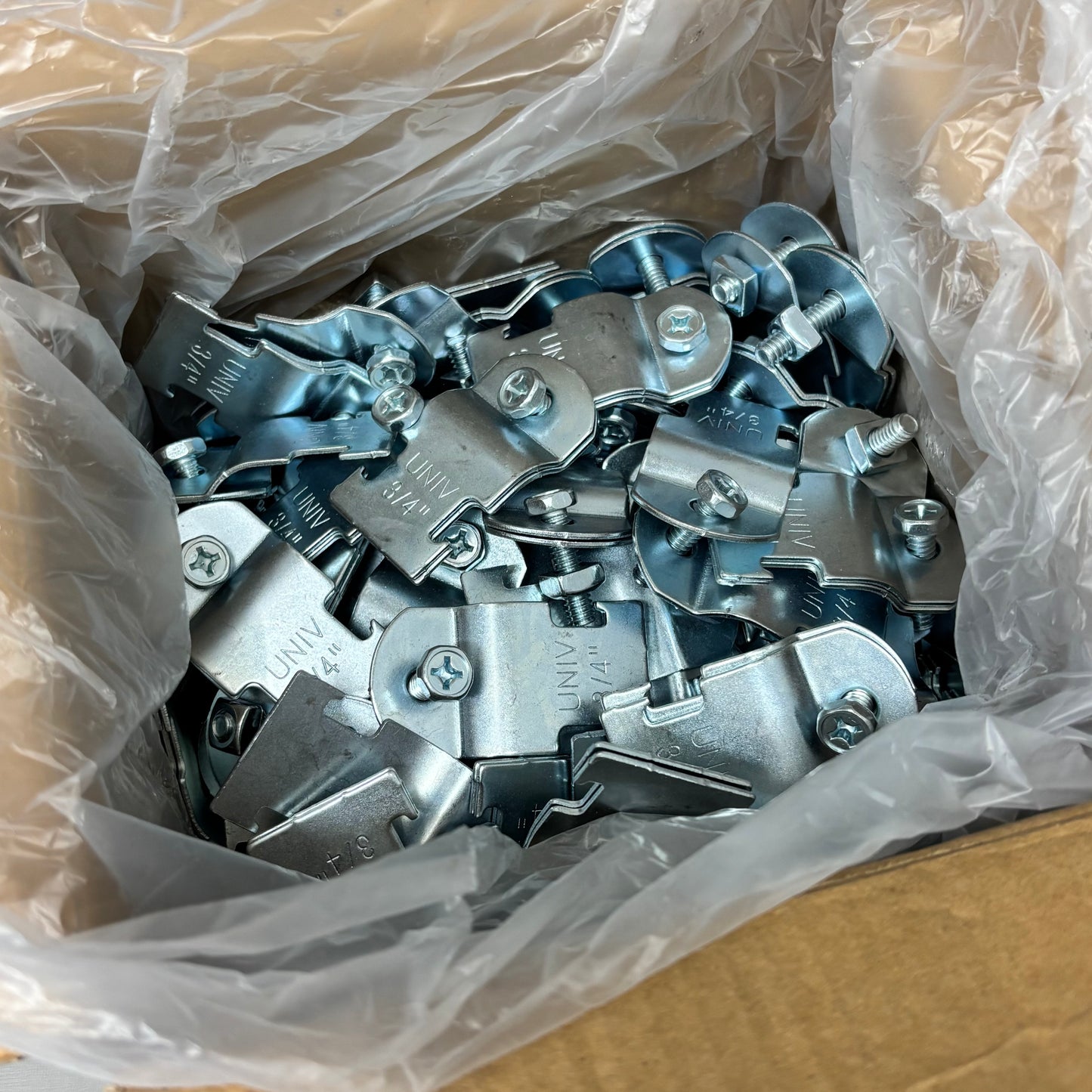 CENTAUR (100 PACK)Universal Durable Pipe Clamp WI UPC3/4 3/4" Chrome UNIV-A-PLTD