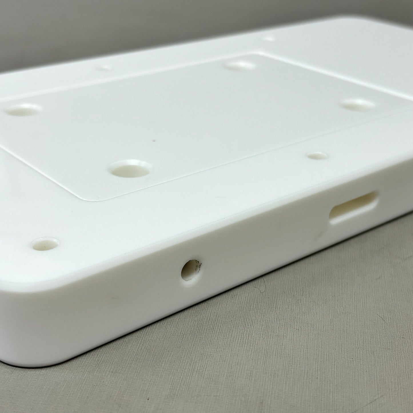 MOTORGUIDE Quick Instal XI Series Quick Release Bracket CompositeWhite 8M0092063