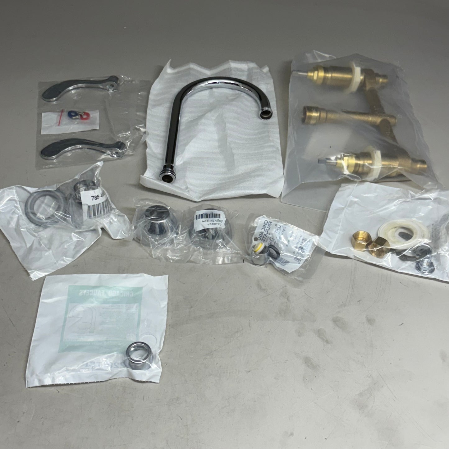 CHICAGO FAUCETS Deck Mounted Manual Ecast Sink Faucet 8" centers 5 1/4" sprout