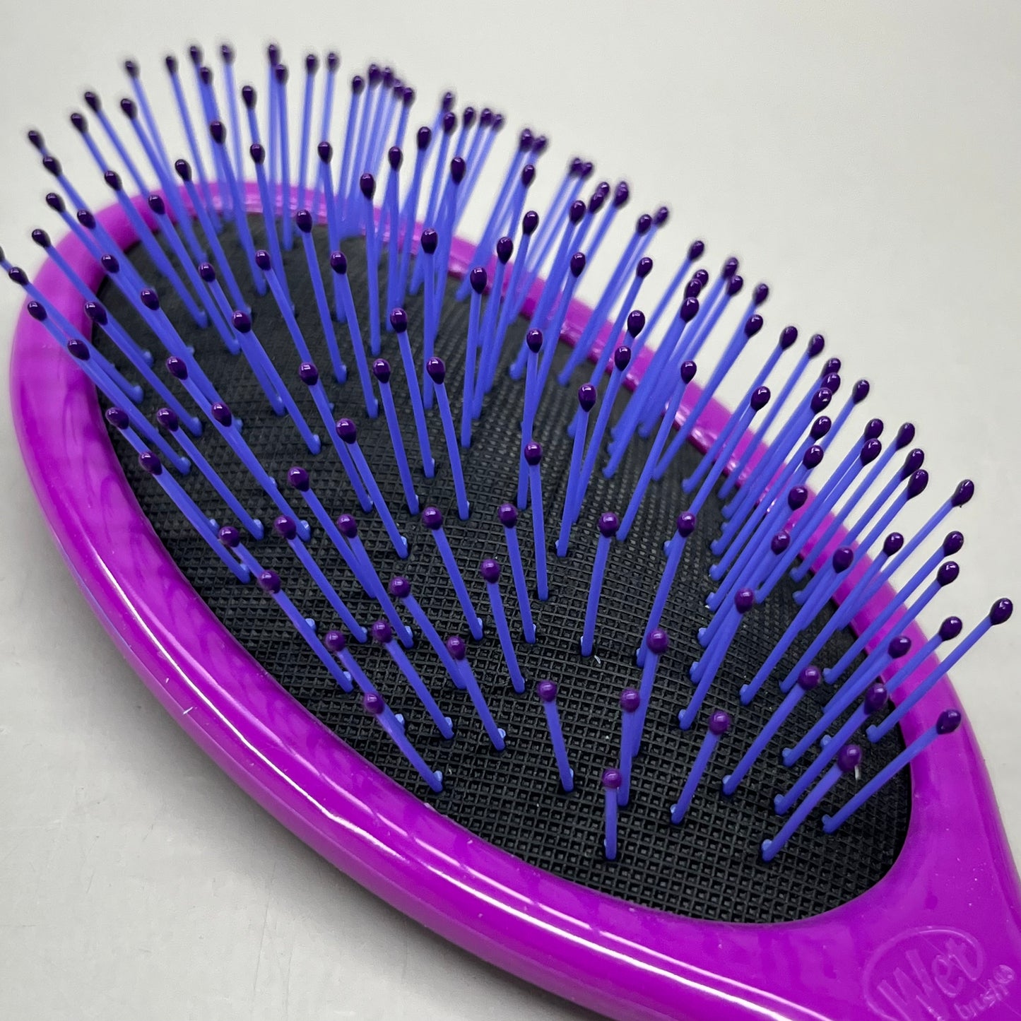 WET BRUSH (2 PACK) Custom Care Detangler Brush-Thick Hair Purple GYSPB830CCTH