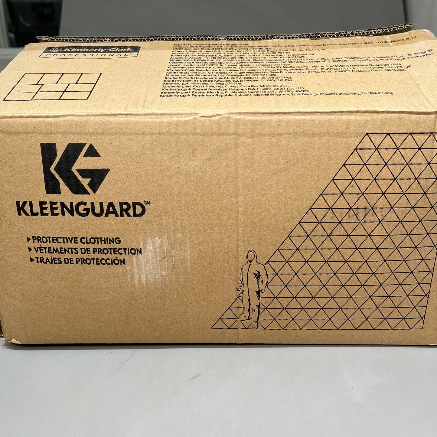 KLEENGUARD 300! A10 Light Duty Shoe Covers One Size Fits All Blue 36811(01) (New)