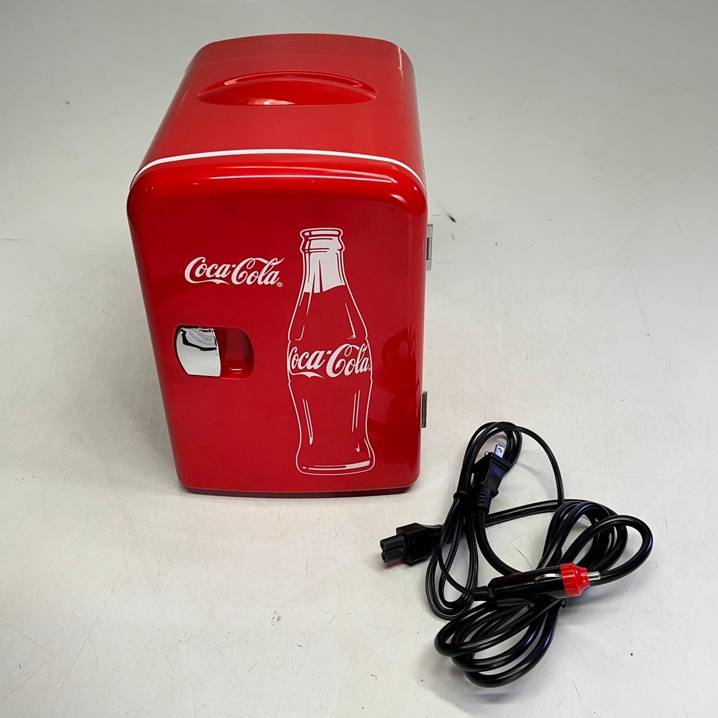 KOOLATRON Coca-cola Classic Travel Mini Fridge 12V DC Fits 6 Cans Red KWC-4