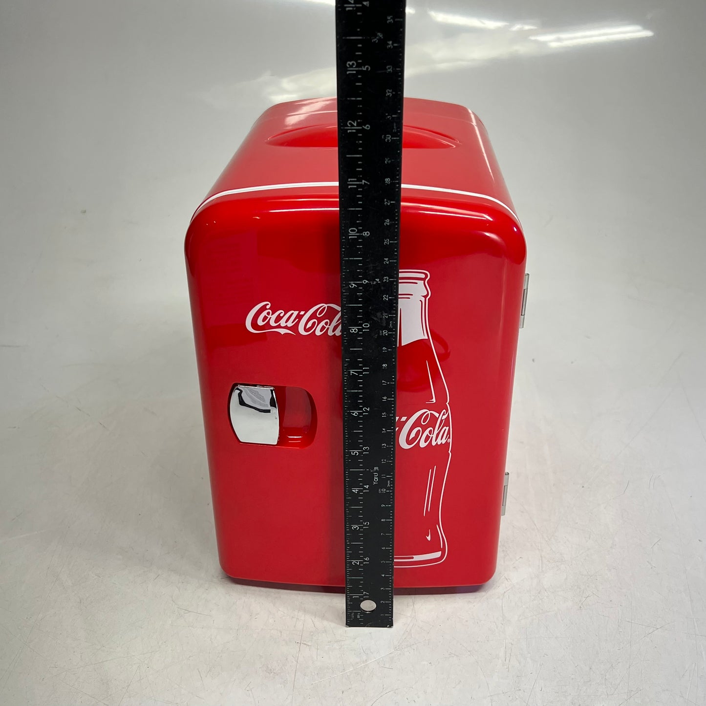 KOOLATRON Coca-cola Classic Travel Mini Fridge 12V DC Fits 6 Cans Red KWC-4
