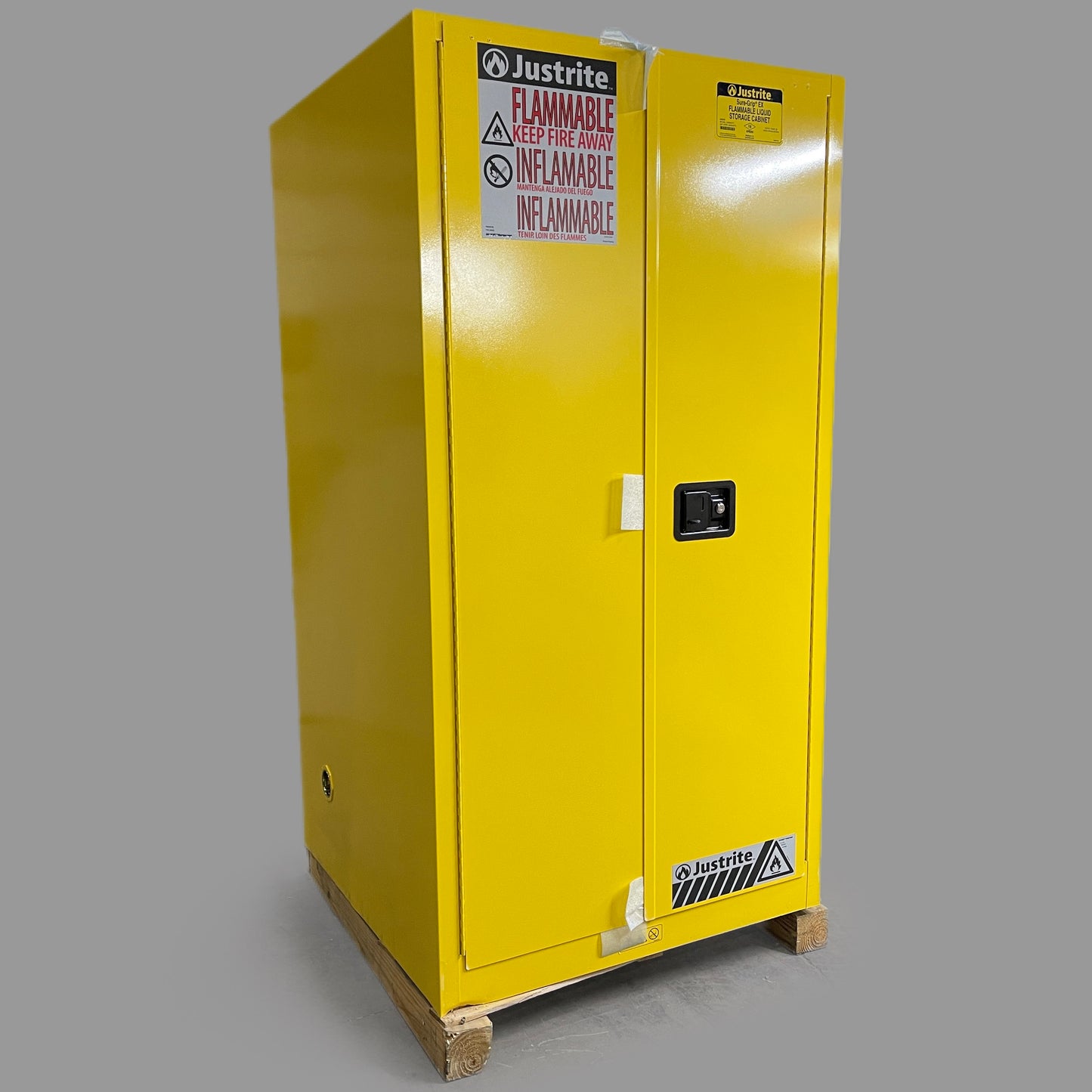 JUSTRITE Sure-Grip EX Flammable Liquid Safety Storage Cabinet 90 Gal 43wx34dx65h 899000