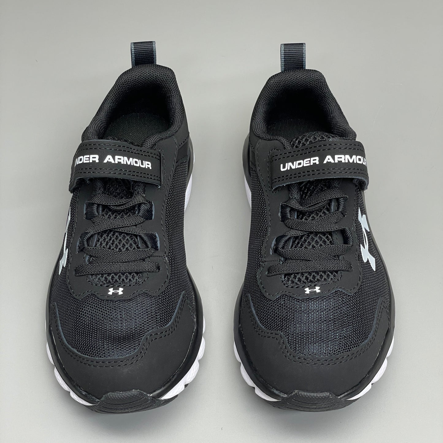 UNDER ARMOUR UA BPS Assert 9 Wide AC 2E Wide Youth Sz 1.5Y Black/White 3024851-001 (New)