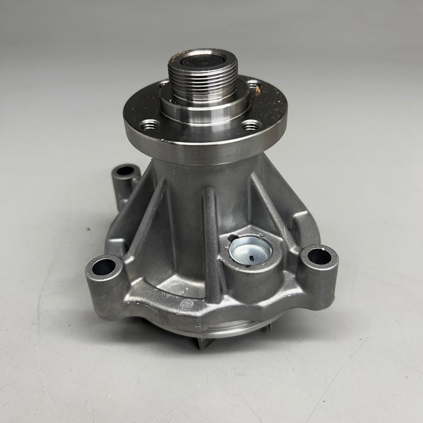 CARQUEST Engine Cooling Water Pump T4196 (New Other)