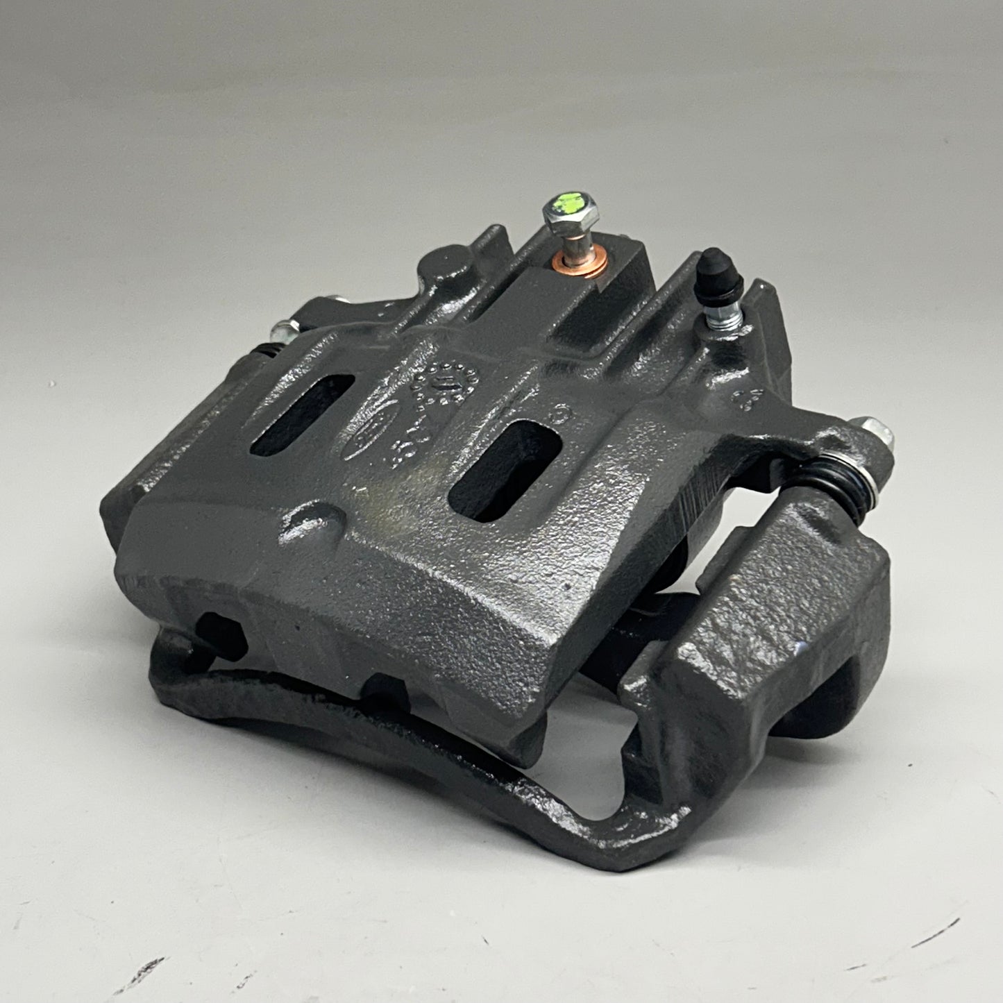 SILENT STOP Semi Loaded Caliper Disc Brake For Ford  Excursion, F-250, F-350 12-3221