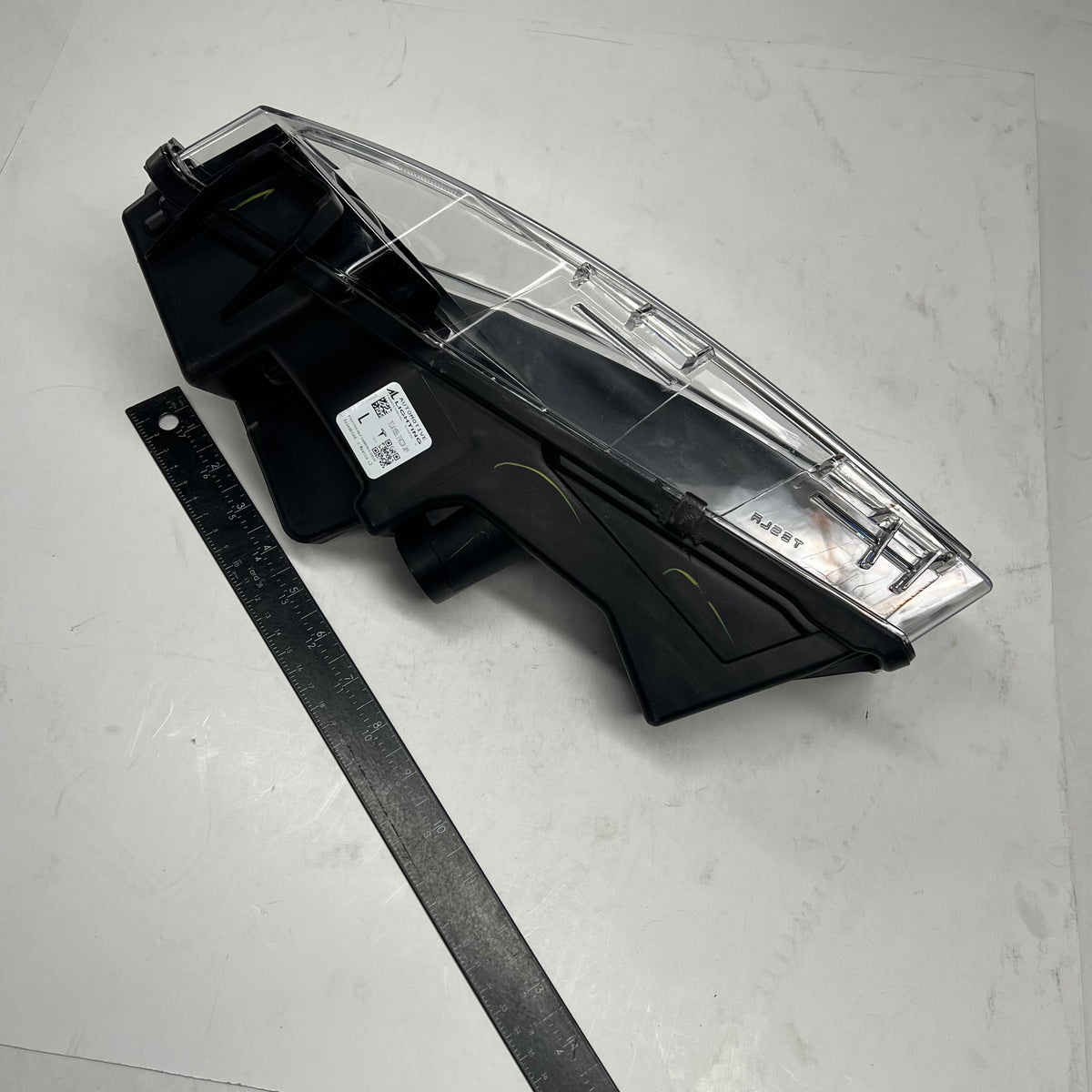 TESLA MODEL 3 Oem Lamp Assembly Fascia Lamp Sae Base Left Hand 1077389-00-F