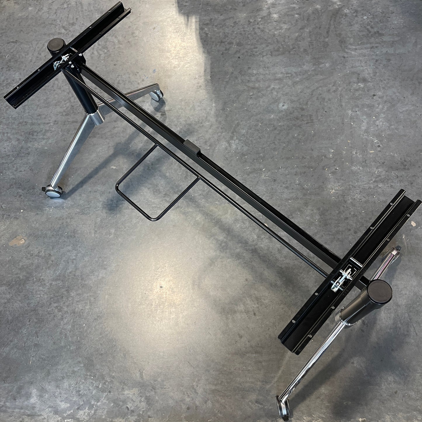 ZA@ EIFFEL Training Table Frame Flip Up Sz 58" L x 22" W x 28" H Chrome, Black EFT-1680 E