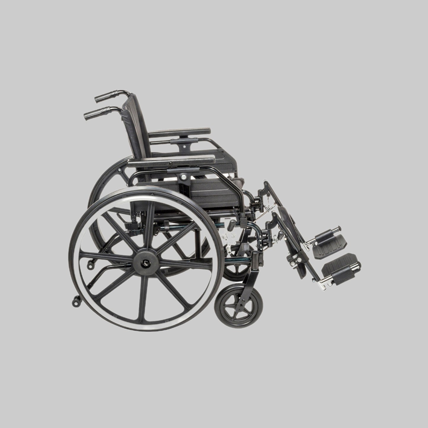 DRIVE Viper Plus GT Wheelchair 18" Flip Adjustable Height Black (New)