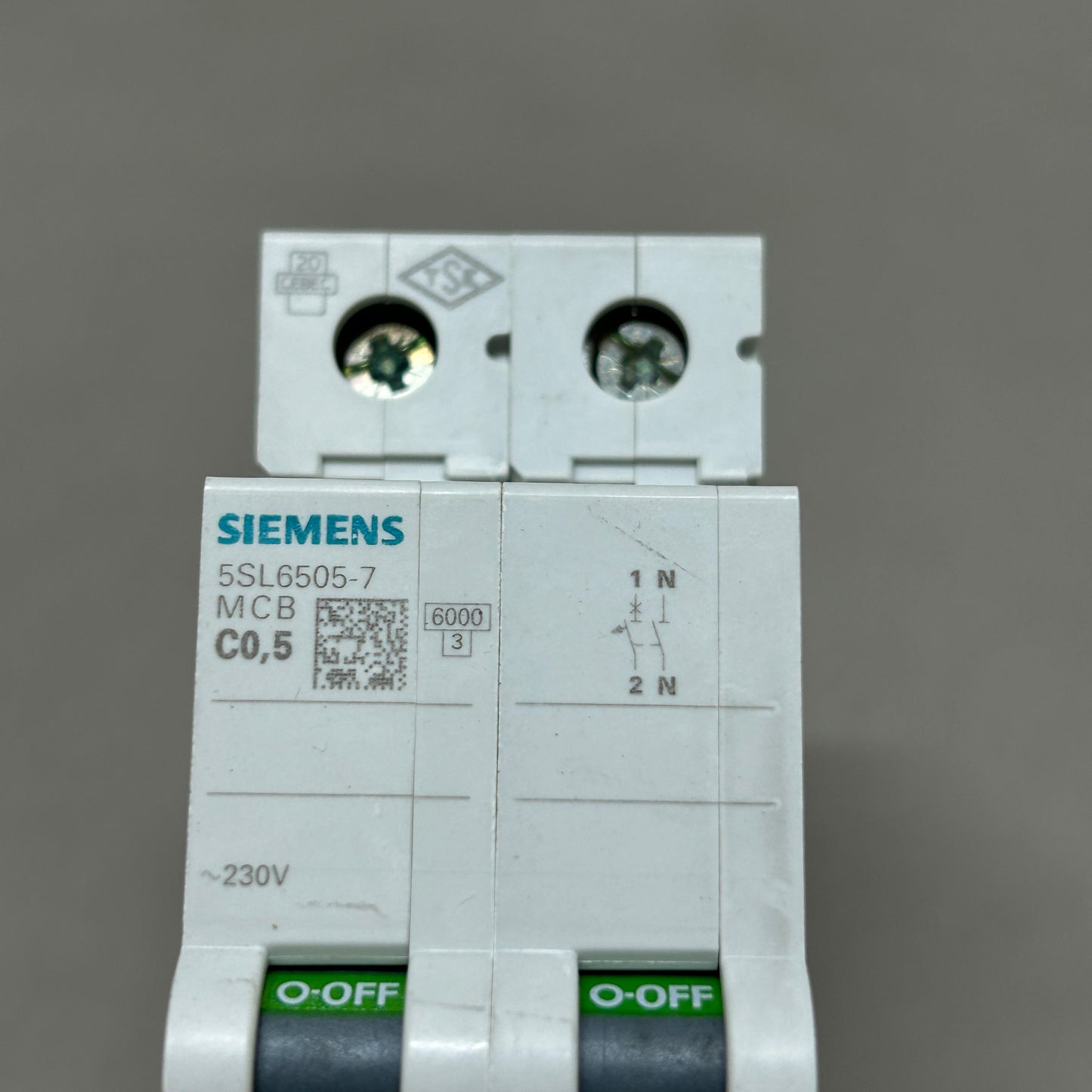 SIEMENS Miniature Circuit Breaker 230 V 6KA Off-White 5SL6505-7 (New)