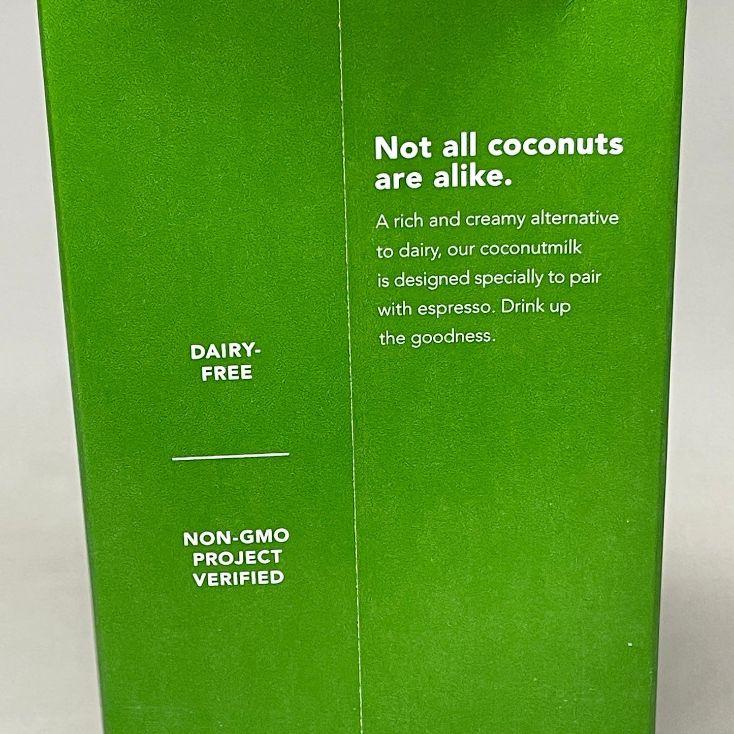 ZA@ STARBUCKS (8 PACK) Coconut Milk Beverage From Concentrate 64 fl oz BB 11/24 A