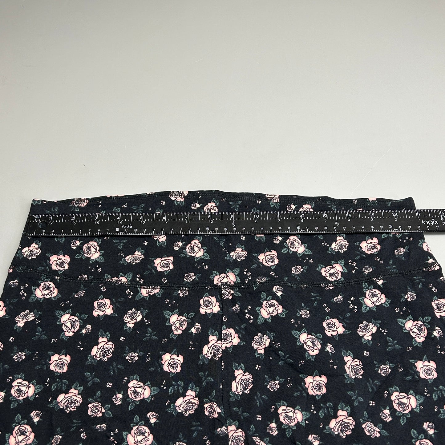 Women’s Wild Fable High waisted Classic Leggings Black Floral