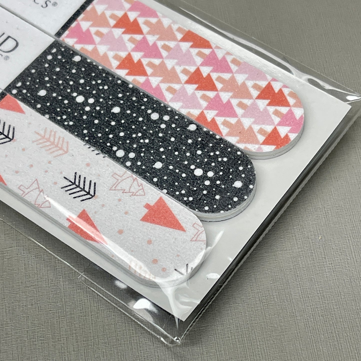 DIAMOND COSMETICS 48 Packs of 3! Holiday Nail Files Multiple Prints 85386DT (New)