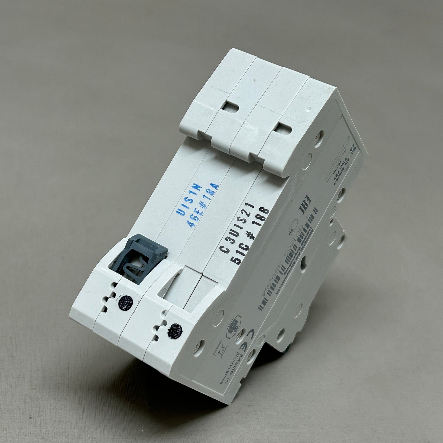 SIEMENS Miniature Circuit Breaker 230V 6KA Off-White 5SL6503-7 (New)