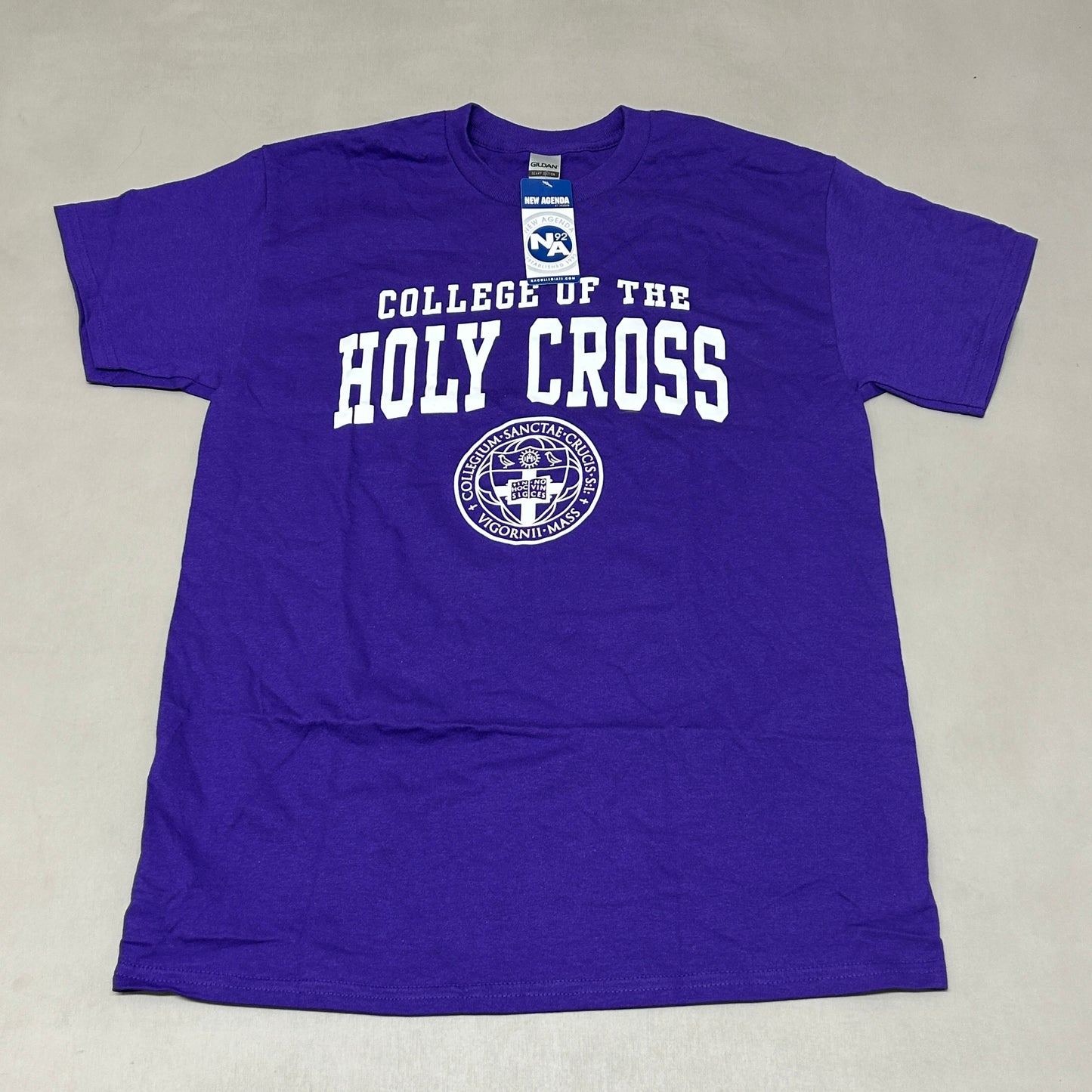 GILDAN College of the Holy Cross Heritage T-Shirt Cotton Unisex Sz Medium Purple (New)