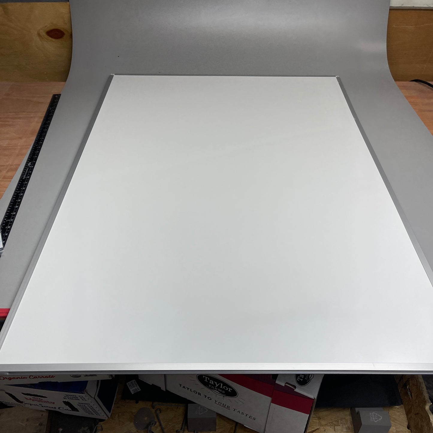 QUARTET Dry Erase Board Wall Mounted 85357N Silver/White 36x48 (new)