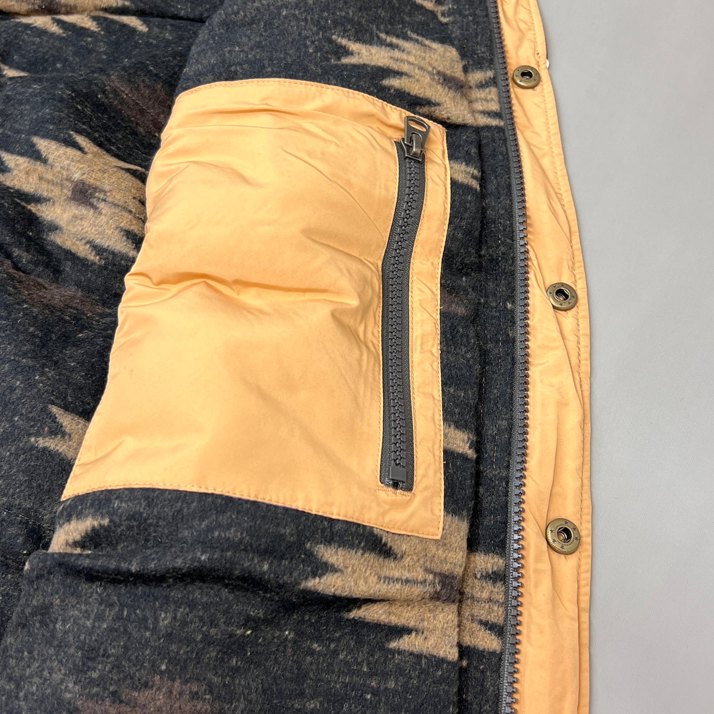 CINCH Quilted Vest Men's Sz S Gold/Brown MWV1578001 (New)