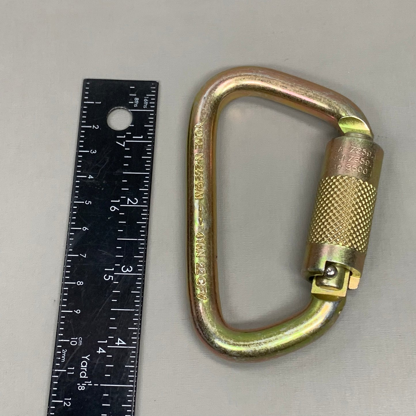 YOKE Auto Locking Carabiner N-256G/M Steel (New)