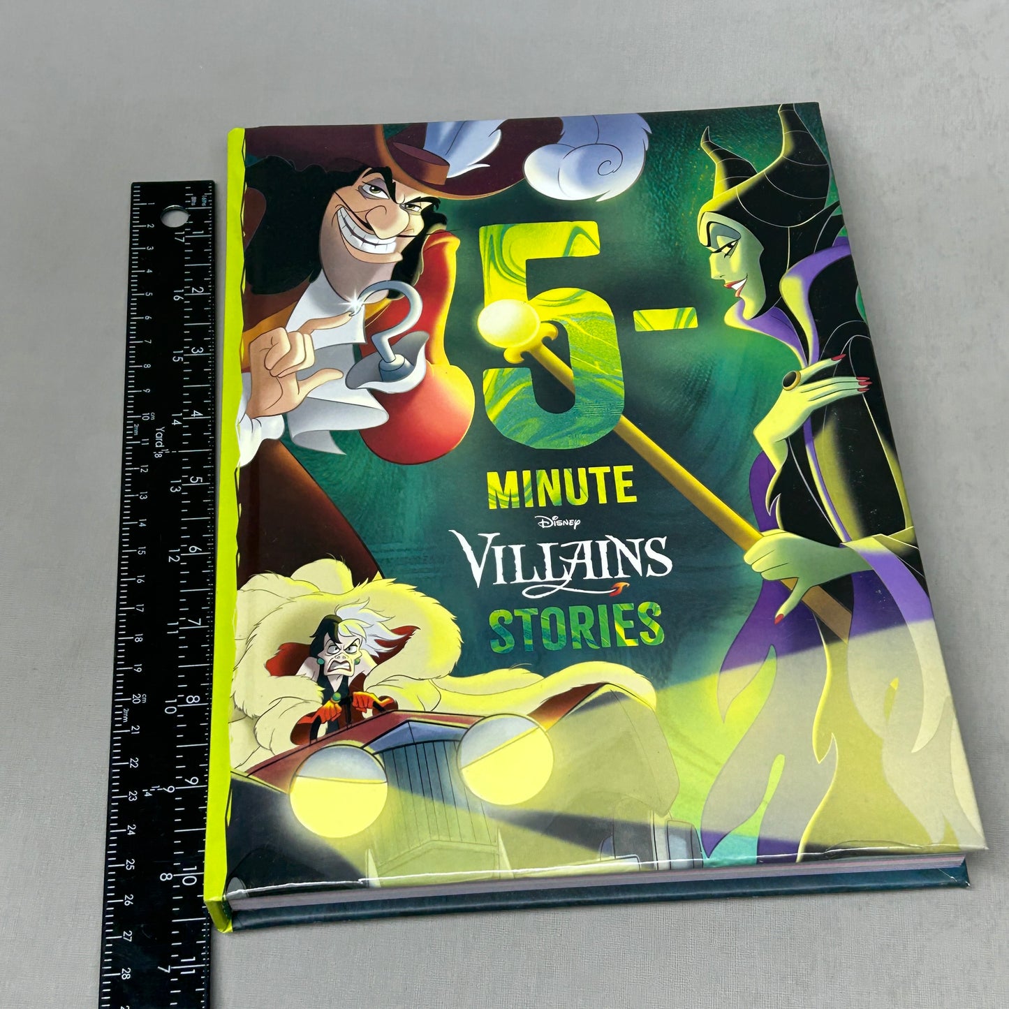 DISNEY 5 Disney Villains Stories Hardback Book (New)