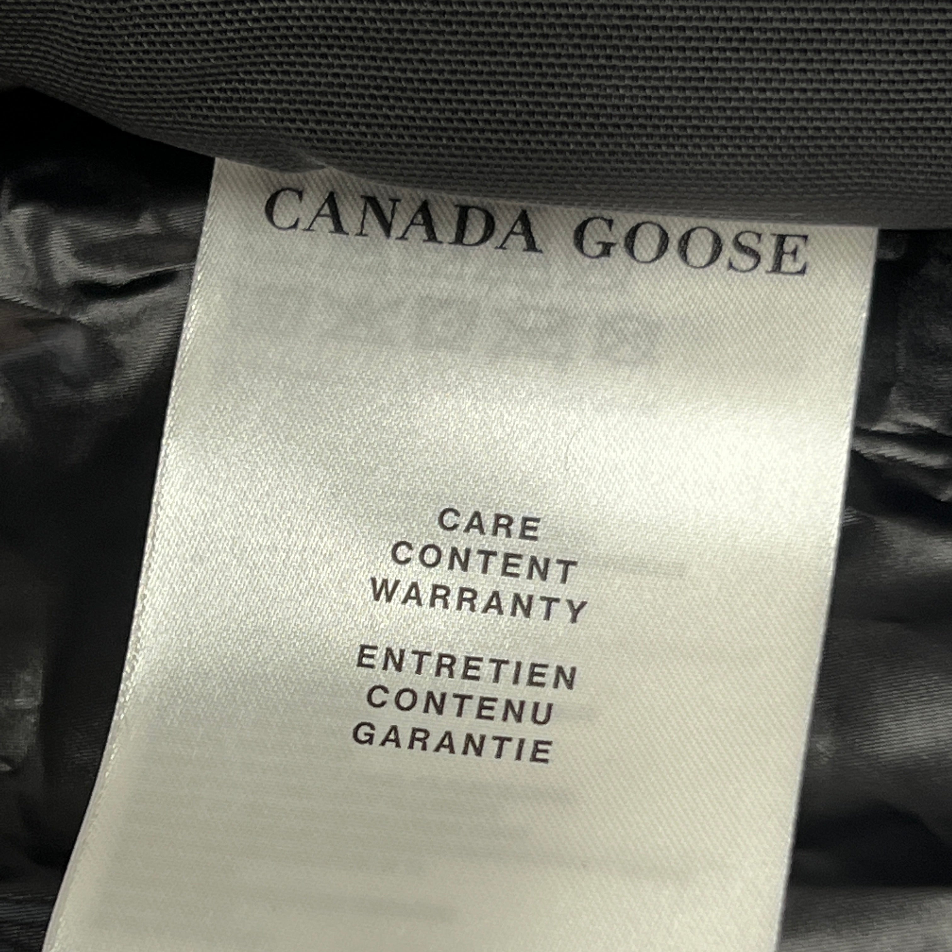 Canada goose hotsell zipper warranty