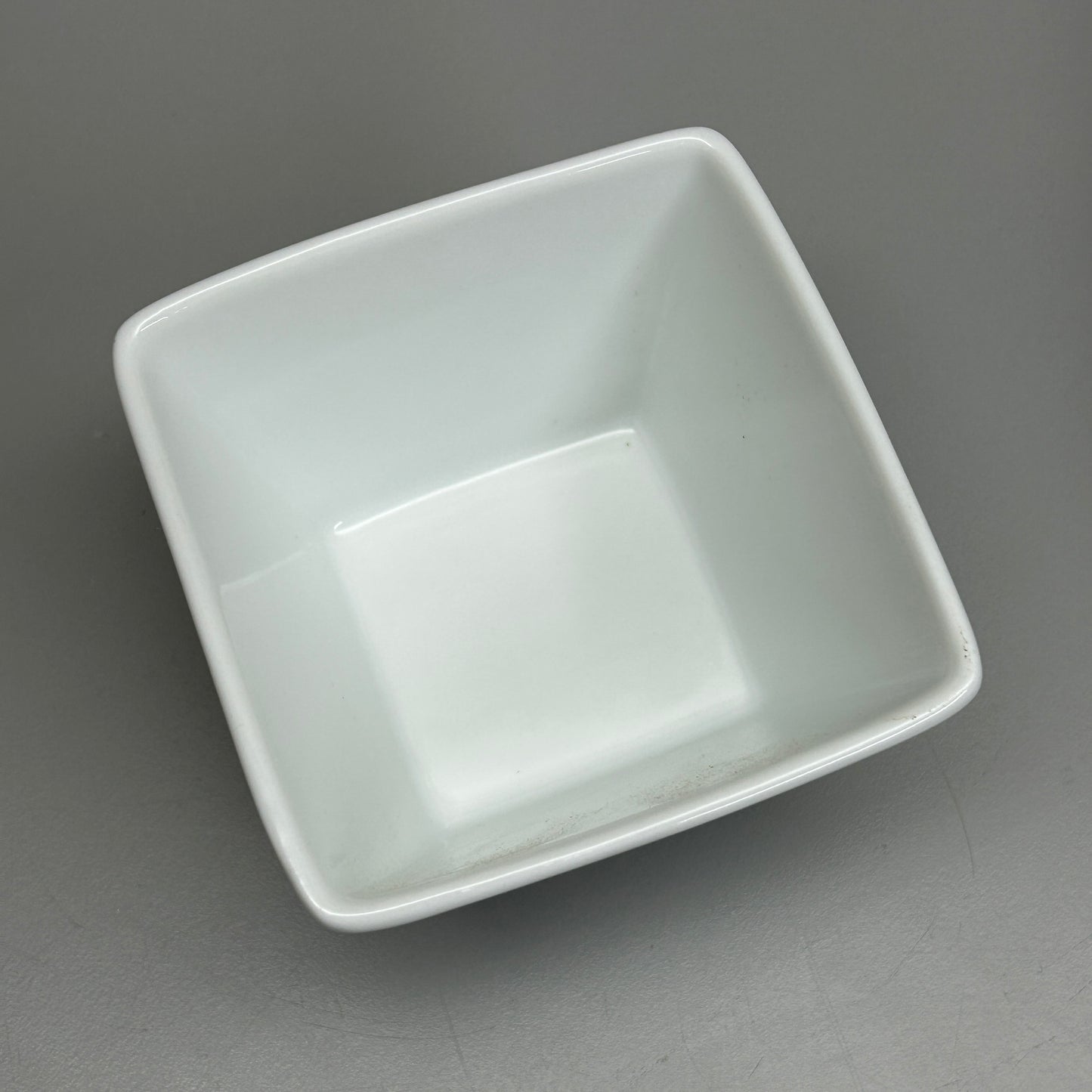 WORLD TABLEWARE 36-PK! Slate 8 oz Square Porcelain Bouillon Bowls White (New)