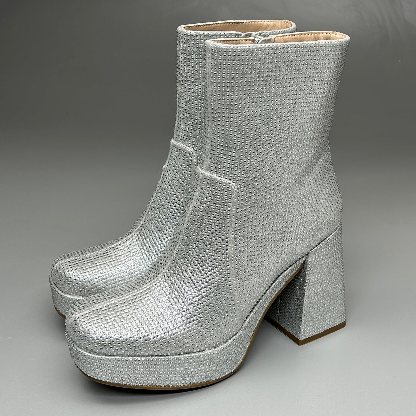 MIA Iva Silver Stone Heeled Boots Women's Sz 6.5 Silver GS1253108 (New)